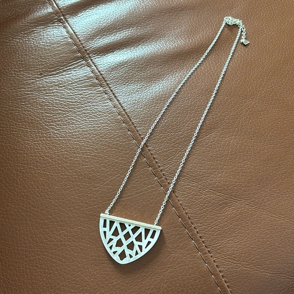 Silpada mother of pearl & sterling silver Gleamcatcher necklace - Picture 2 of 4